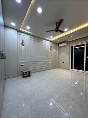 Bedroom in 4 BHK Builder Floor at RWA Residential Society Sector 46, Sector 46 – for Sale