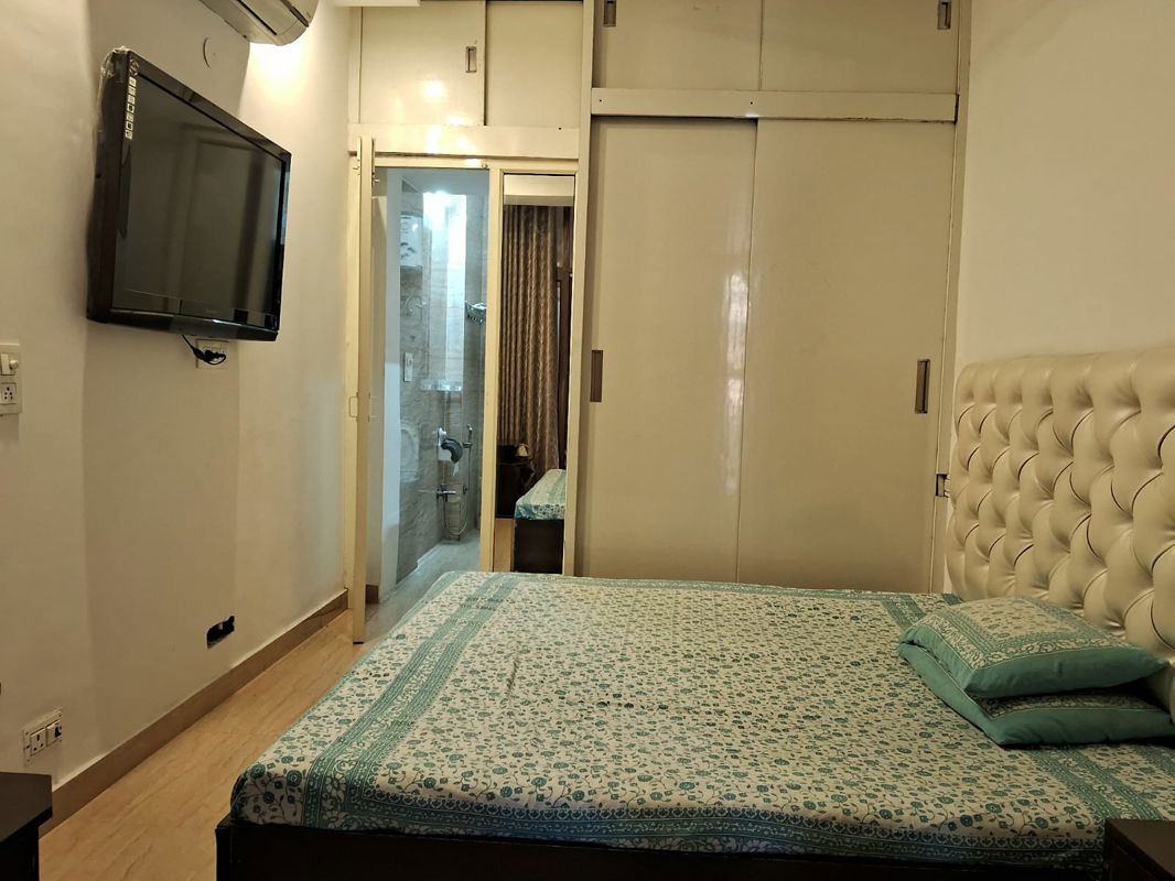 1 BHK Builder Floor For Rent in Kalkaji