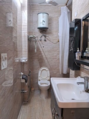 Master Bedroom in 1 BHK Builder Floor at Kalkaji – for Rent