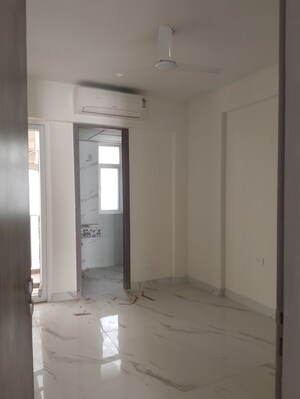 Room in 3.5 BHK Apartment at M3M Soulitude, Sector 89 – for Rent