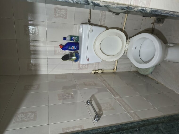 Bathroom, kurla east Studio 150 Sq.Ft. Villa In Kurla East Mumbai 10128710