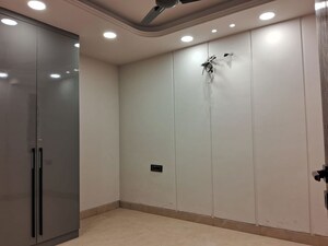 Building Lobby in 3 BHK Builder Floor at East Of Kailash – for Sale