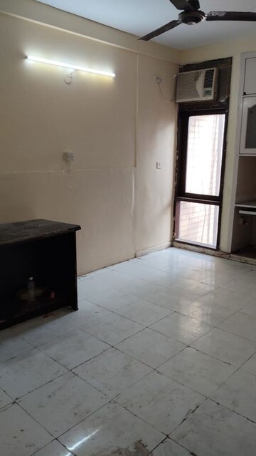Room in 2 BHK Apartment at Shahpur Jat – for Sale
