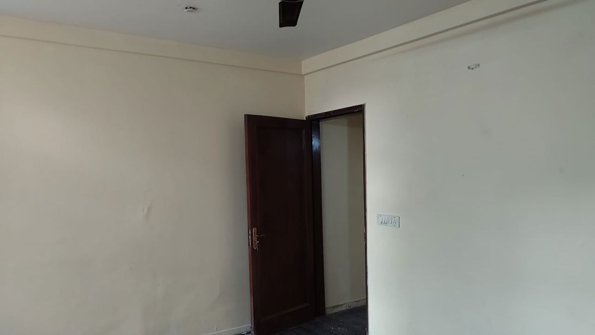 2 BHK Apartment For Sale in Shahpur Jat
