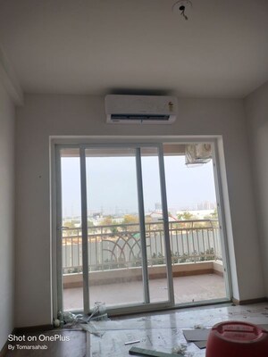 Room in 2.5 BHK Apartment at The Center Court, Sector 88a – for Rent