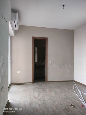 Room in 2.5 BHK Apartment at The Center Court, Sector 88a – for Rent