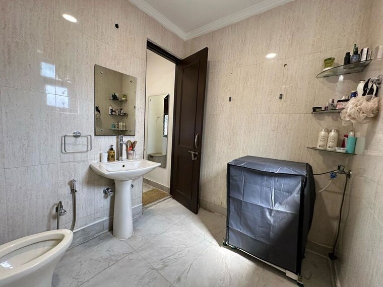 Kitchen, chittaranjan park 3 Bedroom 1200 Sq.Ft. Builder Floor In Chittaranjan Park Delhi 10128746