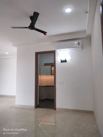 Room in 3 BHK Apartment at The Center Court Prime, Sector 88a – for Rent