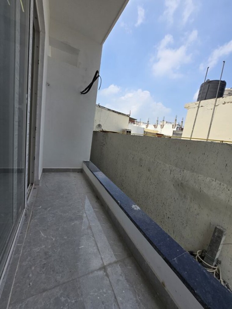 Balcony, palm-residency-chhatarpur 1 Bedroom 450 Sq.Ft. Apartment In Chattarpur Delhi 10128755