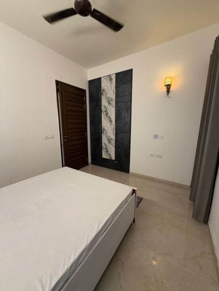 Room, smart-world-orchard 3 Bedroom 1680 Sq.Ft. Apartment In Sector 61 Gurgaon 10128759