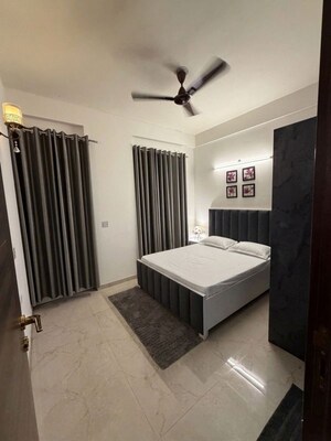 Bedroom in 3 BHK Apartment at Smart World Orchard, Sector 61 – for Rent