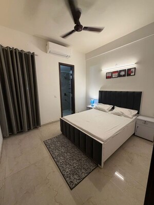 Master Bedroom in 3 BHK Apartment at Smart World Orchard, Sector 61 – for Rent