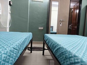 Bedroom in  Pg at Marol – for Rent