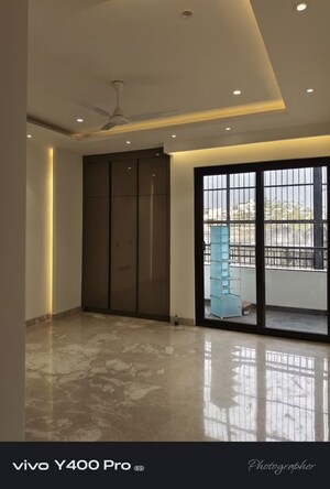 Room in 4 BHK Builder Floor at Unitech Deerwood Chase, Nirvana Country – for Rent