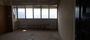 Room in 3 BHK Apartment at Cuffe Parade – for Sale