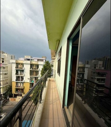 Balcony in 3 BHK Apartment at Butler Colony – for Rent