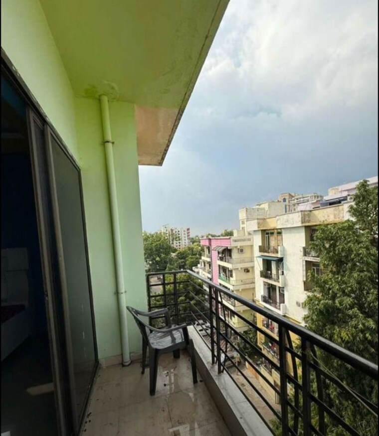 Balcony, butler colony 3 Bedroom 1500 Sq.Ft. Apartment In Butler Colony Lucknow 10128799