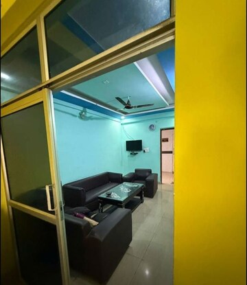 Furnished Amenities in 3 BHK Apartment at Butler Colony – for Rent