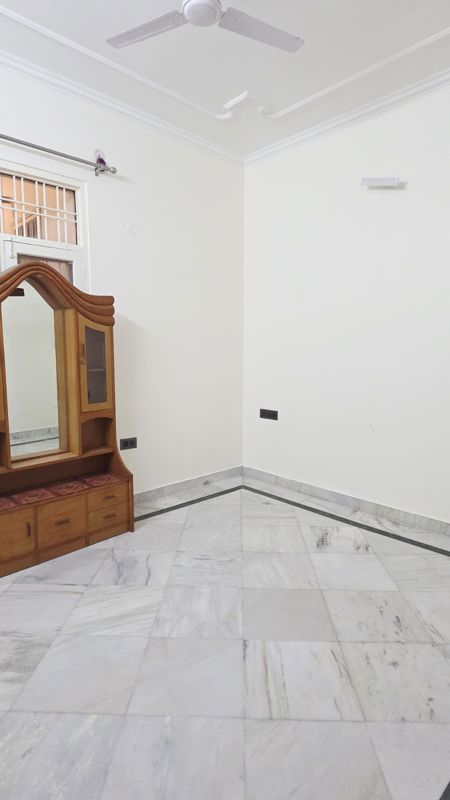 2 BHK + Pooja Room Independent House For Rent in Gomti Nagar