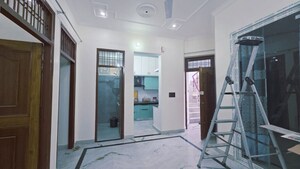 Living Room in 2 BHK Independent House at Gomti Nagar – for Rent