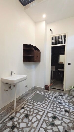  2 BHK Independent House at Gomti Nagar – for Rent