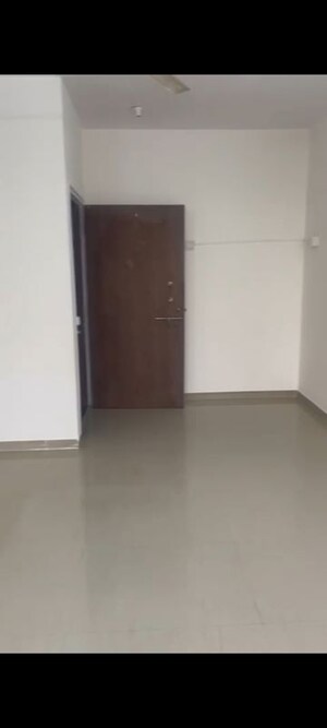 Room in 2 BHK Apartment at Jawaharban CHS, Andheri West – for Rent