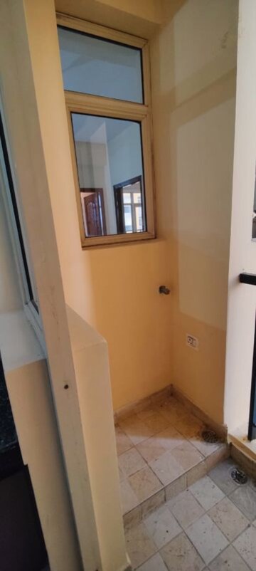 Bathroom in 3.5 BHK Apartment at Paarth Aadyant, Gomti Nagar – for Rent