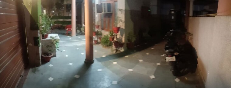  Parking, gomti nagar 3 Bedroom 1500 Sq.Ft. Independent House In Gomti Nagar Lucknow 10128807