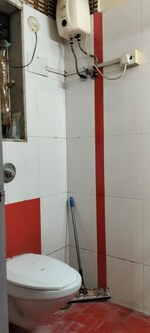 2.5 BHK 1000 Sq.Ft. Apartment in Ratnagar CHS