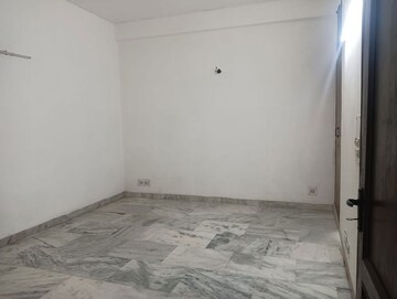 Room in 3 BHK Builder Floor at Malviya Nagar – for Rent