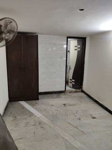 1 BHK Builder Floor For Rent in Bhogal