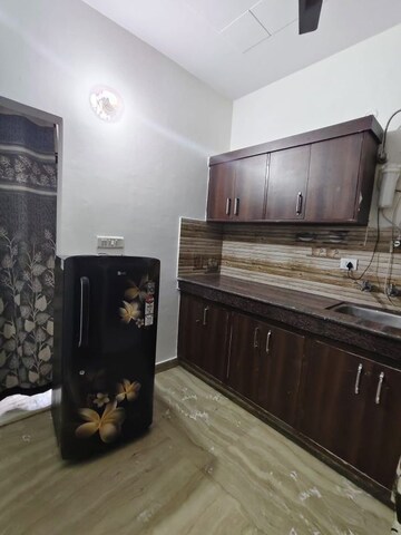 Kitchen in 1 RK Builder Floor at Saurabh Niwas, Sector 40 – for Rent