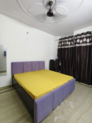 Bedroom in 1 RK Builder Floor at Saurabh Niwas, Sector 40 – for Rent