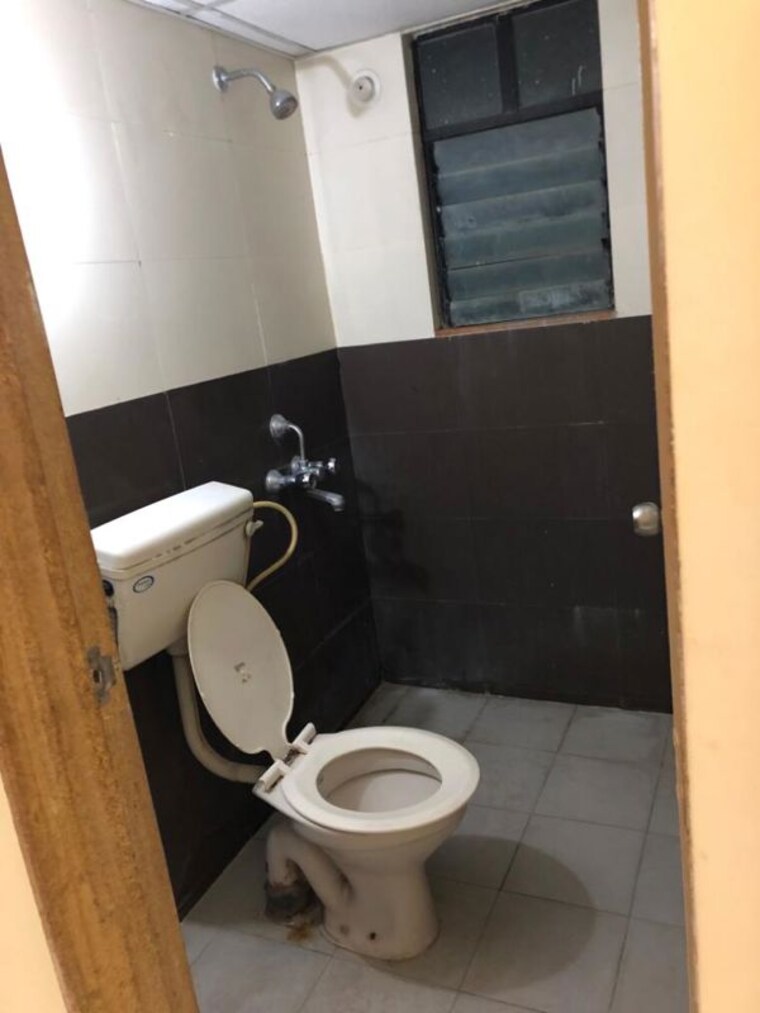 Bathroom, akashganga-apartment 2 Bedroom 850 Sq.Ft. Apartment In Pimpri Chinchwad Pcmc Pune 10128840