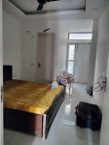 Kitchen in 3 BHK Builder Floor at Saurabh Niwas, Sector 40 – for Rent