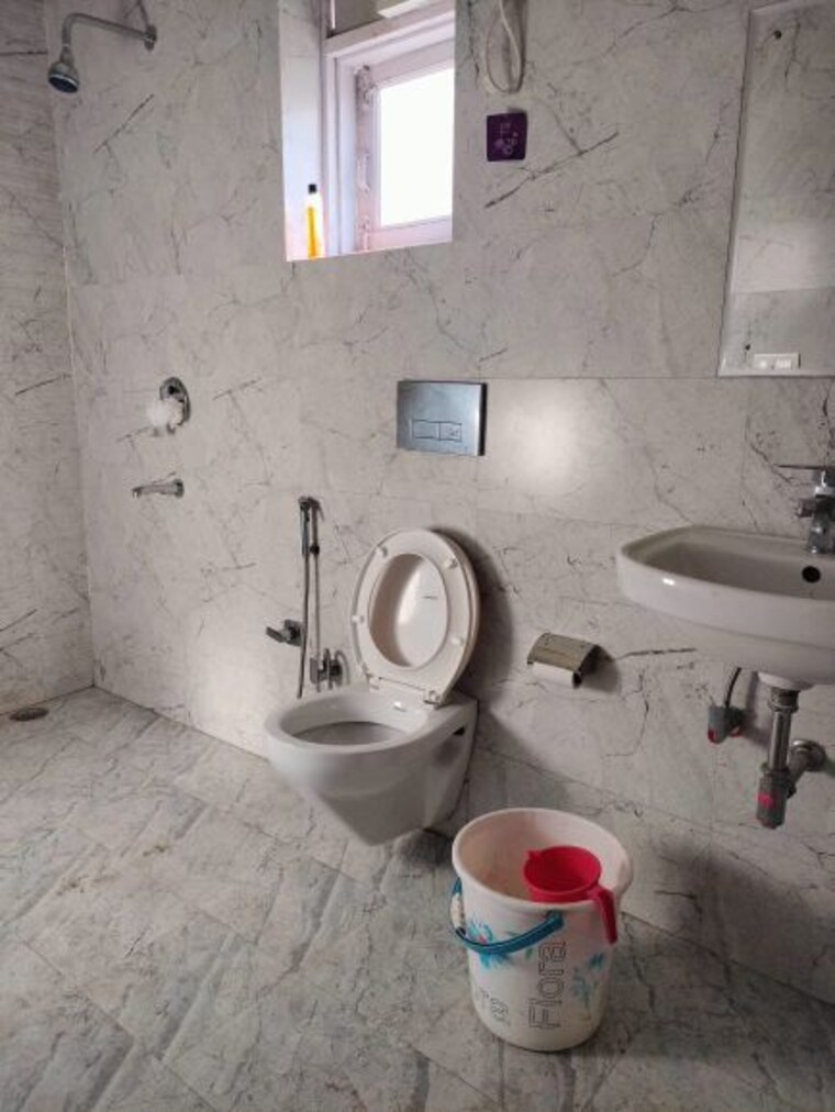 Bathroom, saurabh-niwas 3 Bedroom 320 Sq.Ft. Builder Floor In Sector 40 Gurgaon 10128849