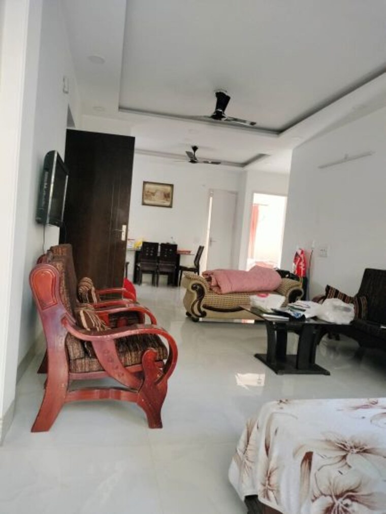 Living Room, saurabh-niwas 3 Bedroom 320 Sq.Ft. Builder Floor In Sector 40 Gurgaon 10128849