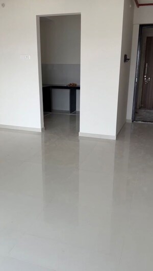 Room in 2 BHK Apartment at Ashar Axis, Majiwada – for Rent