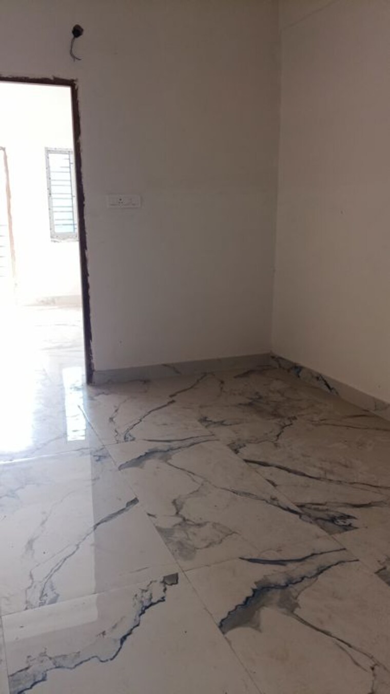 Room, sristi-plaza 2 Bedroom 1020 Sq.Ft. Apartment In Chinar Park Kolkata 10128855