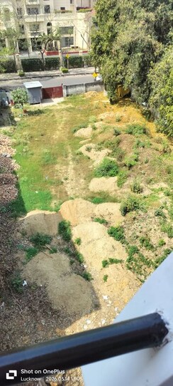 Plot For Sale in Hazratganj