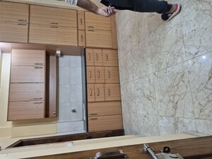 Room in 1 RK Builder Floor at Mayur Vihar – for Rent