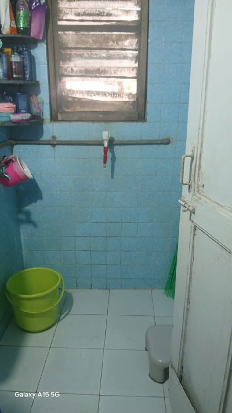 Bathroom, deep-chs-borivali-west 1 Bedroom 395 Sq.Ft. Apartment In Borivali West Mumbai 10128892