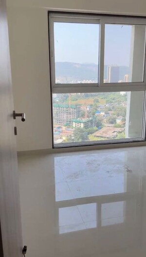 Room in 2 BHK Apartment at Ashar Axis, Majiwada – for Rent