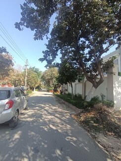 Plot For Sale in New Palam Vihar 3