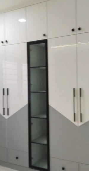 Room in 3 BHK Apartment at Prestige Beverly Hills, Kokapet – for Rent