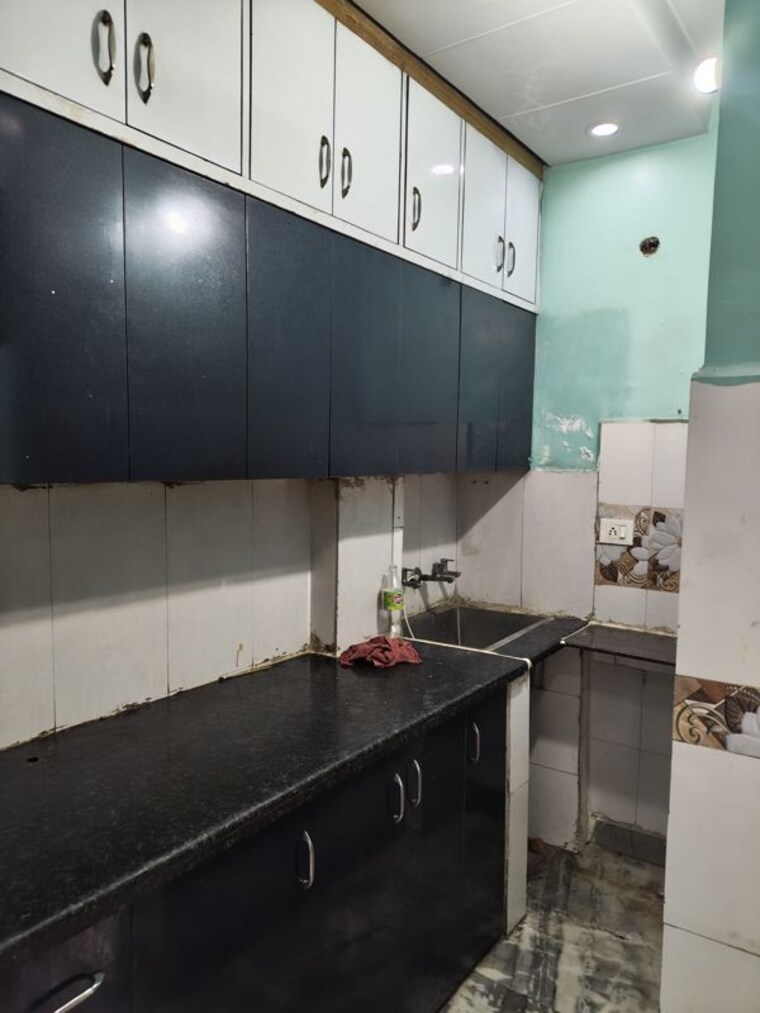 Kitchen, jivan park 3 Bedroom 100 Sq.Mt. Builder Floor In Jivan Park Delhi 10128919