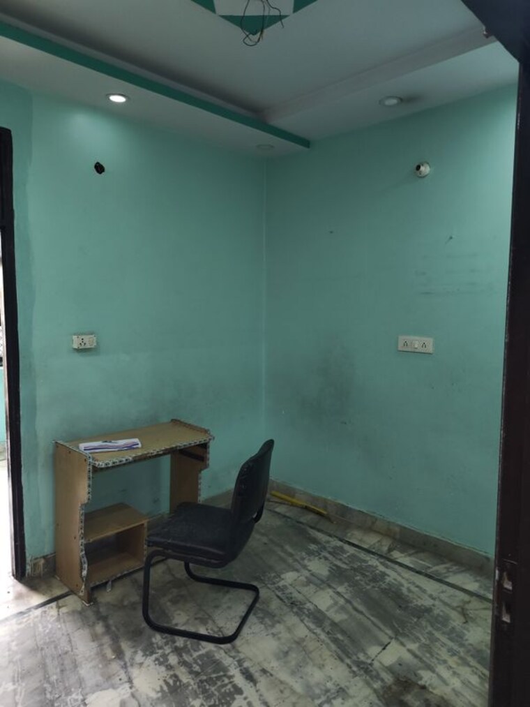 undefined, jivan park 3 Bedroom 100 Sq.Mt. Builder Floor In Jivan Park Delhi 10128919