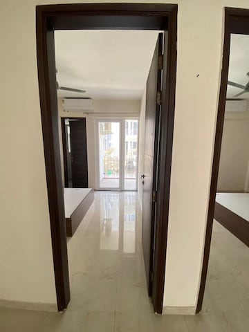 Building Lobby in 2.5 BHK Builder Floor at Smart World Gems, Sector 89 – for Rent