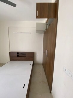 2.5 BHK + Extra Room Builder Floor For Rent in Smart World Gems