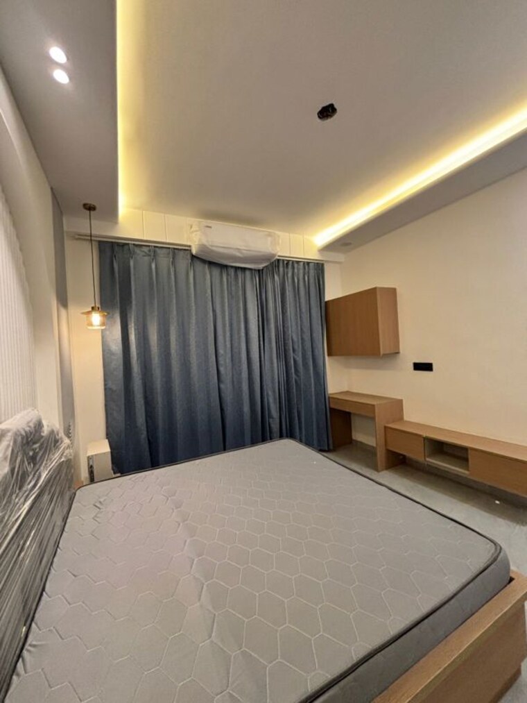 Bedroom, dlf city phase 3 1 Bedroom 700 Sq.Ft. Builder Floor In Dlf City Phase 3 Gurgaon 10128932